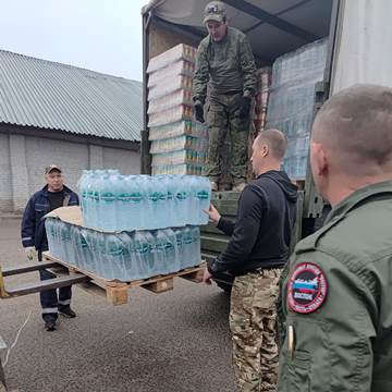 Два КамАЗа Победы: Груз Помощи от Сердца к Сердцу — Бойцам и Детям!
