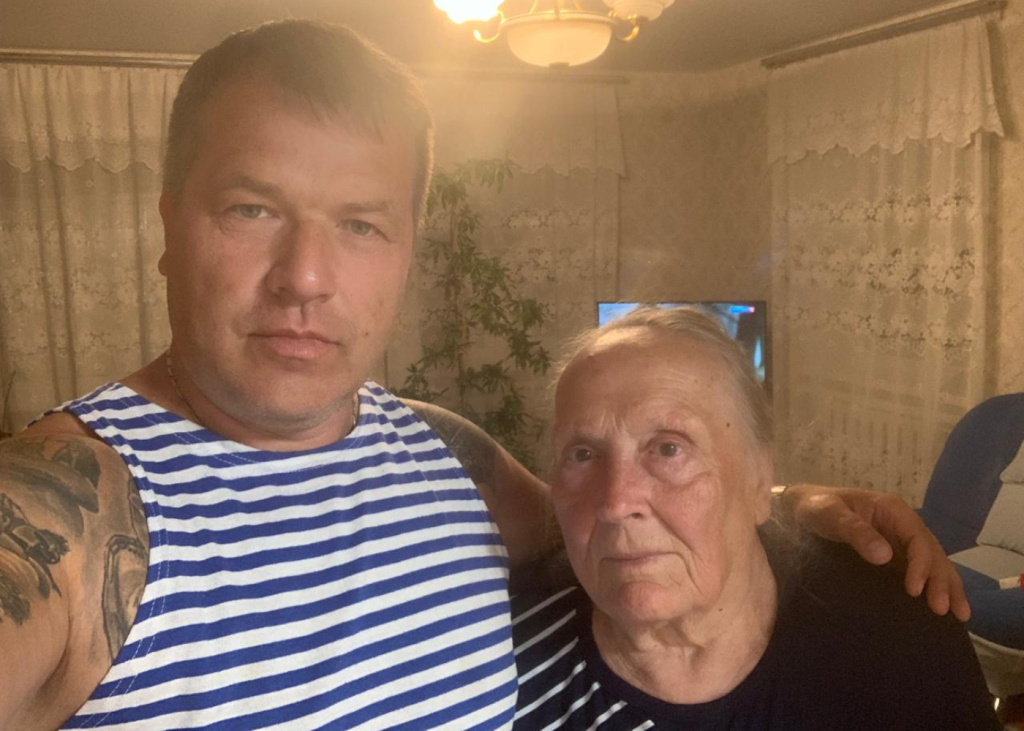 Передача Памятного Наградного Жетона старшего лейтенанта Буквецкого А.Г.
